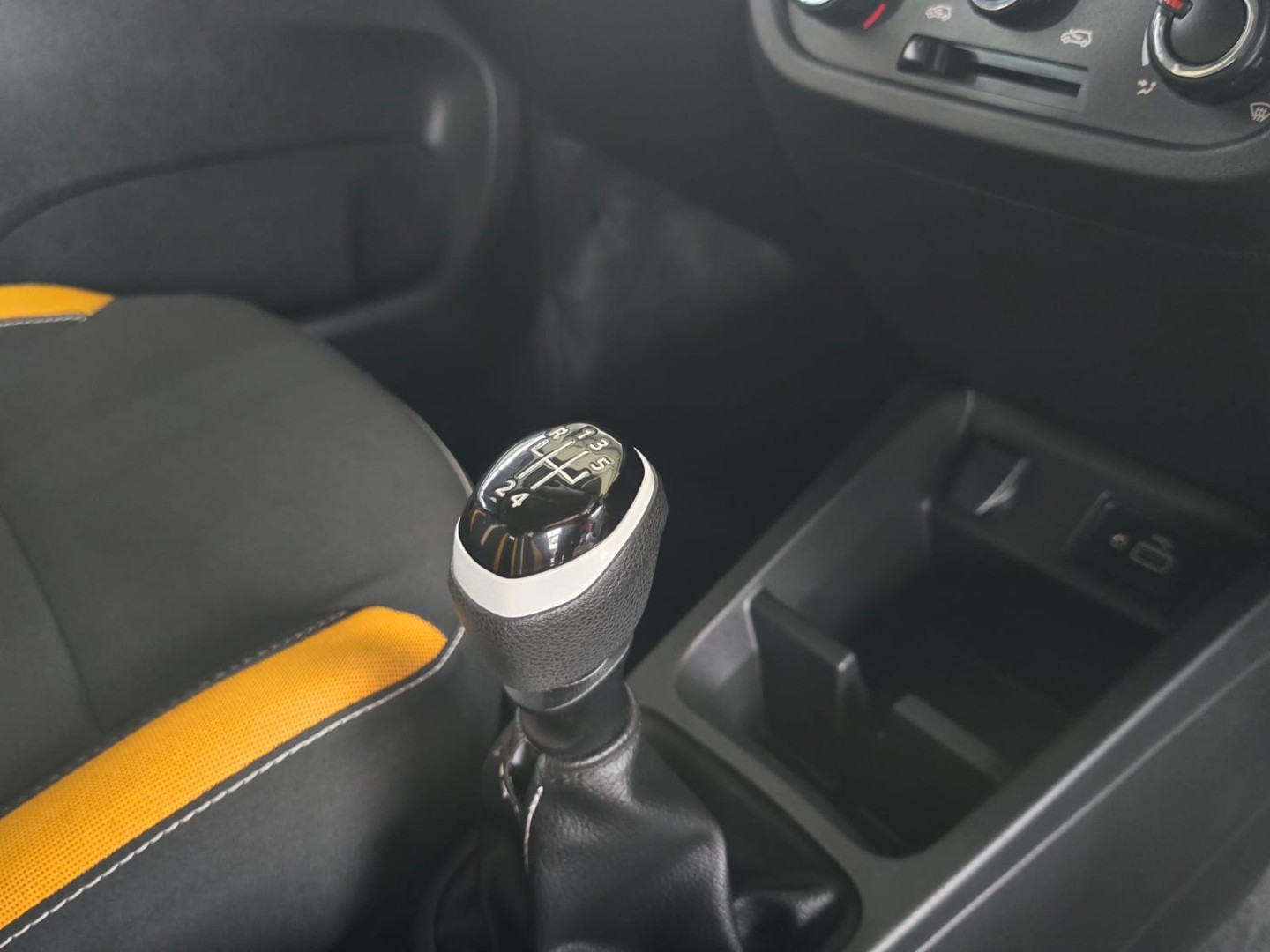 4a9f5efc-7fd7-4051-8fdf-71b73b63dd5a