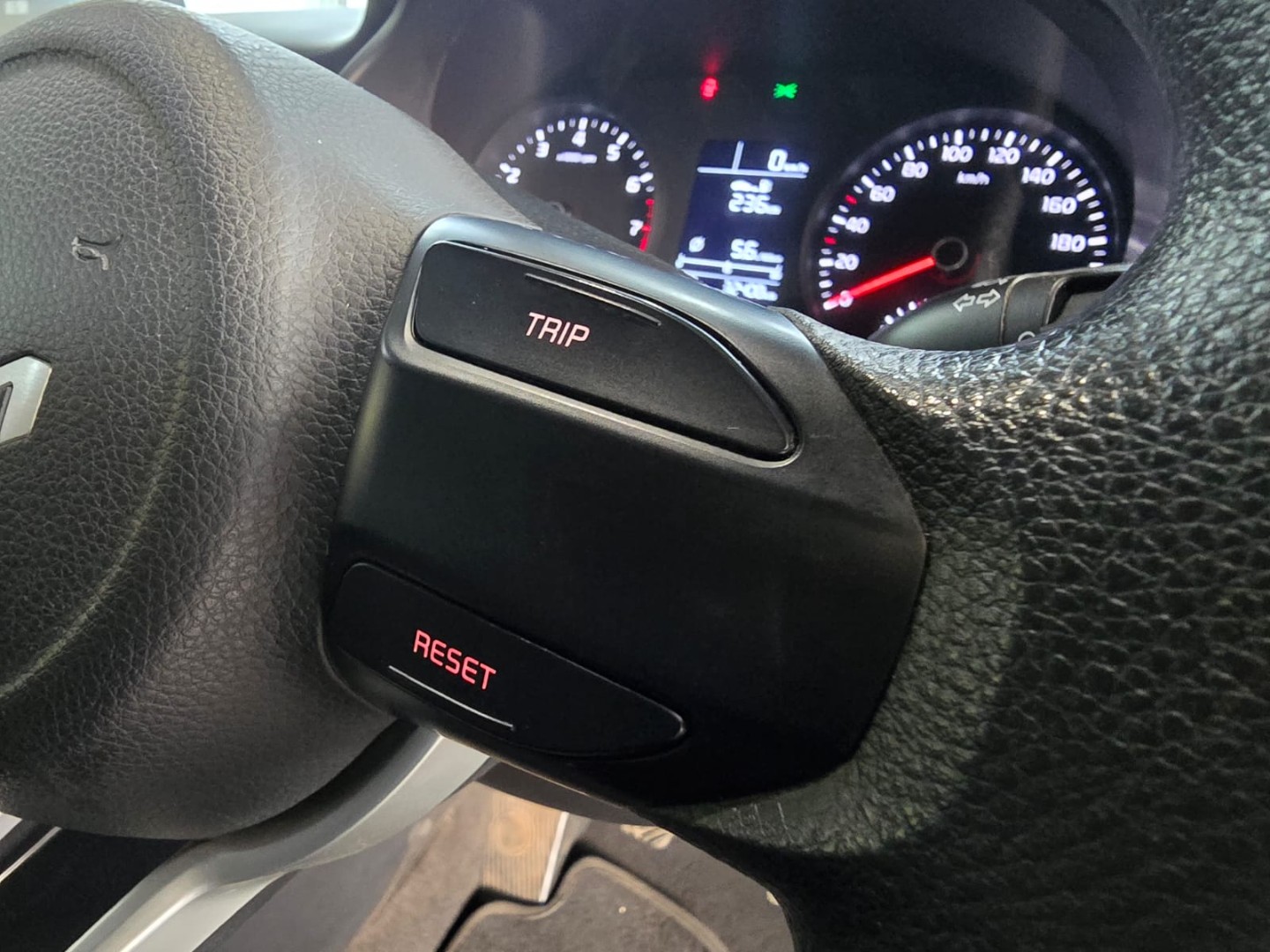 b55f047d-87a1-45d9-a724-5ea98a4b8c06