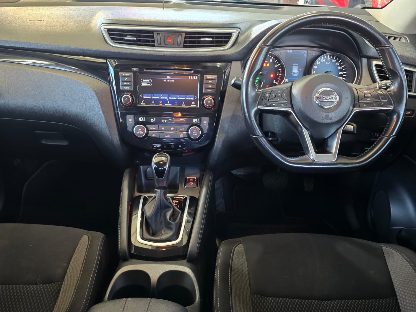 b693543d-7934-4fc7-88b8-a6c12231f017