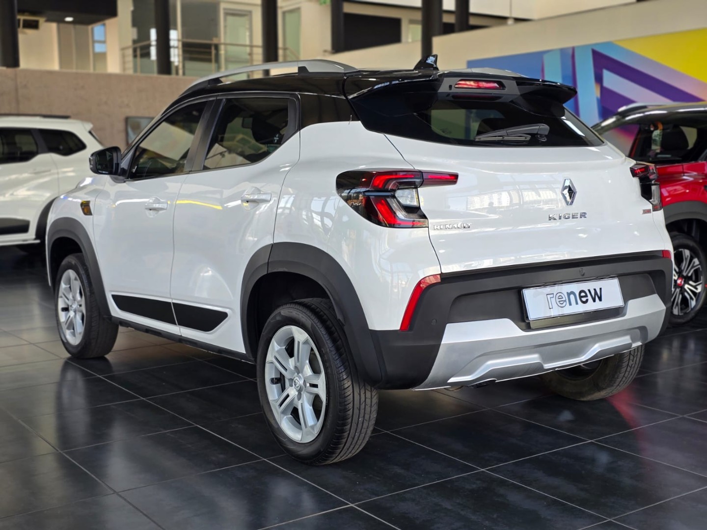 f1a58c93-3f73-4370-b82b-6e0df9597700