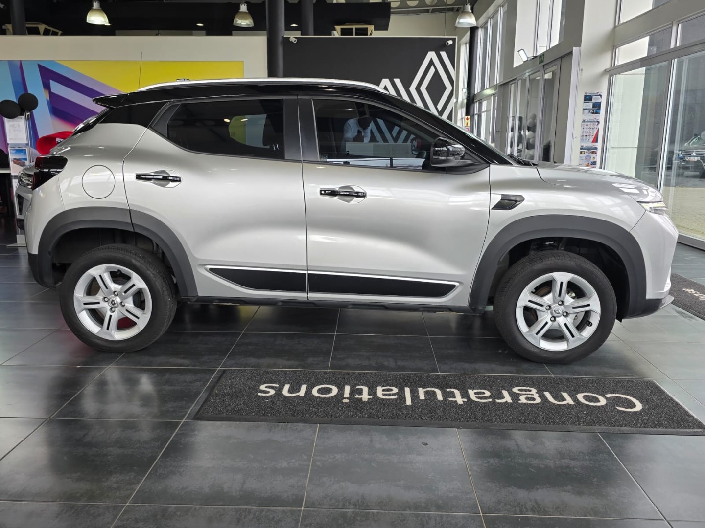 21c12852-666c-4a9d-a6e7-f29c34d6a88b