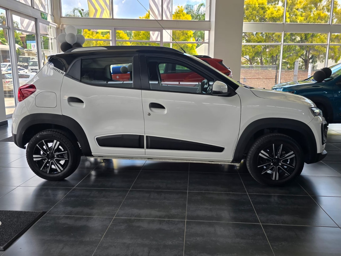 3270bac9-6236-40c5-ae91-37ef3d369e1a