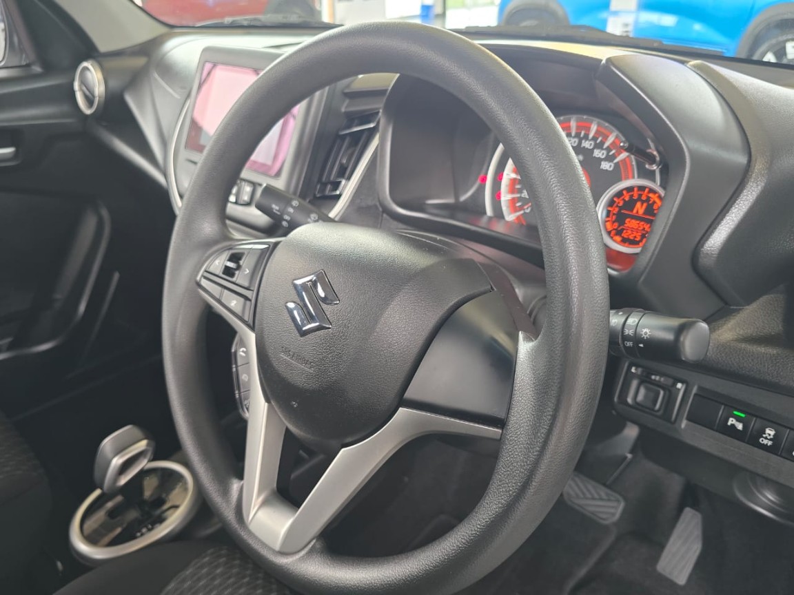 8e763c09-27fe-4277-9efc-0d11723fc701