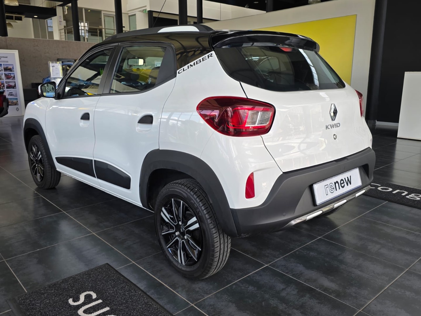 c23effbd-6a9e-434d-bcfd-abba72e4d55c