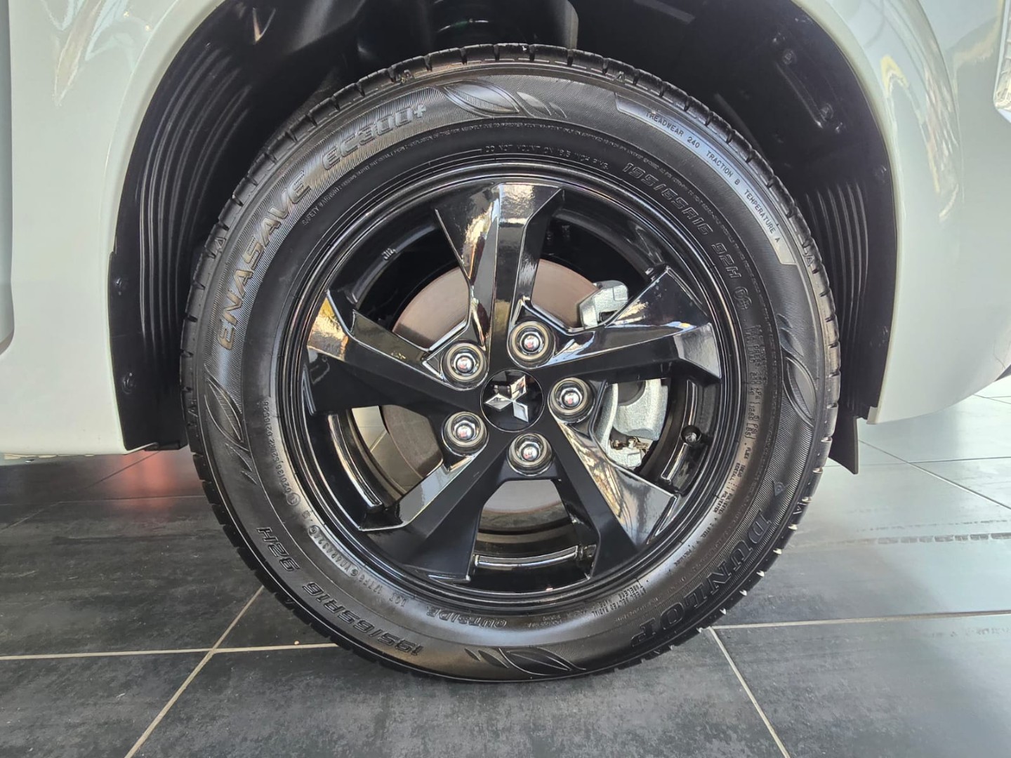 daddb363-fa07-4823-9953-a2542449731e