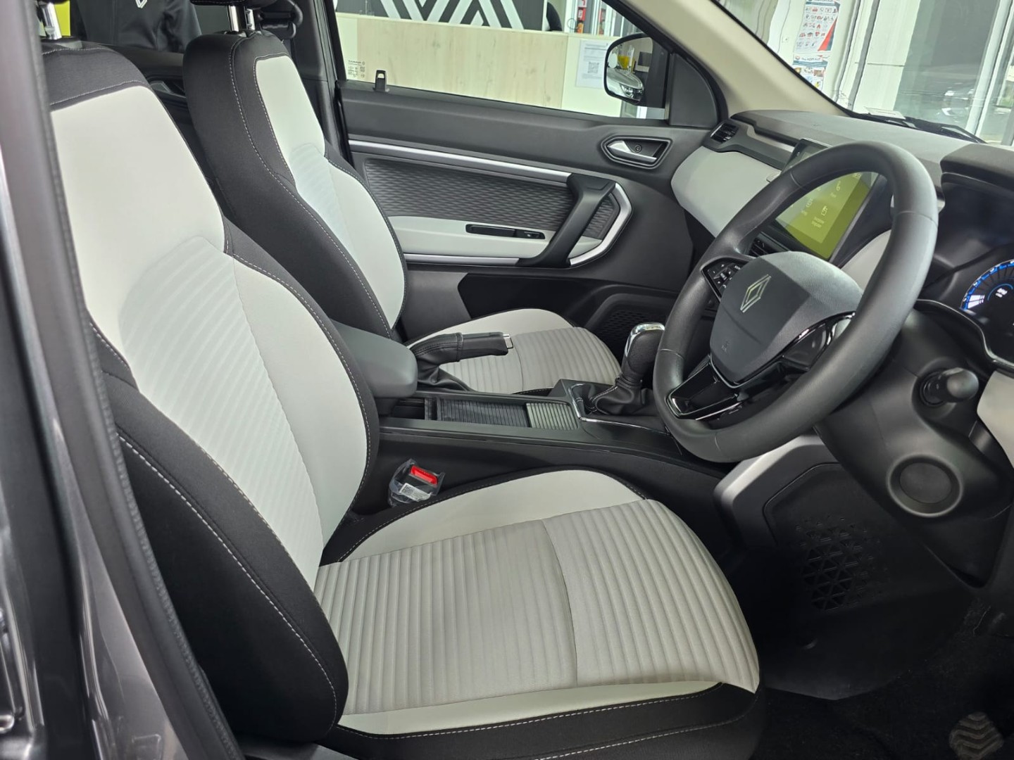 f43c106c-38f9-4bae-8e7b-73fffa50635c