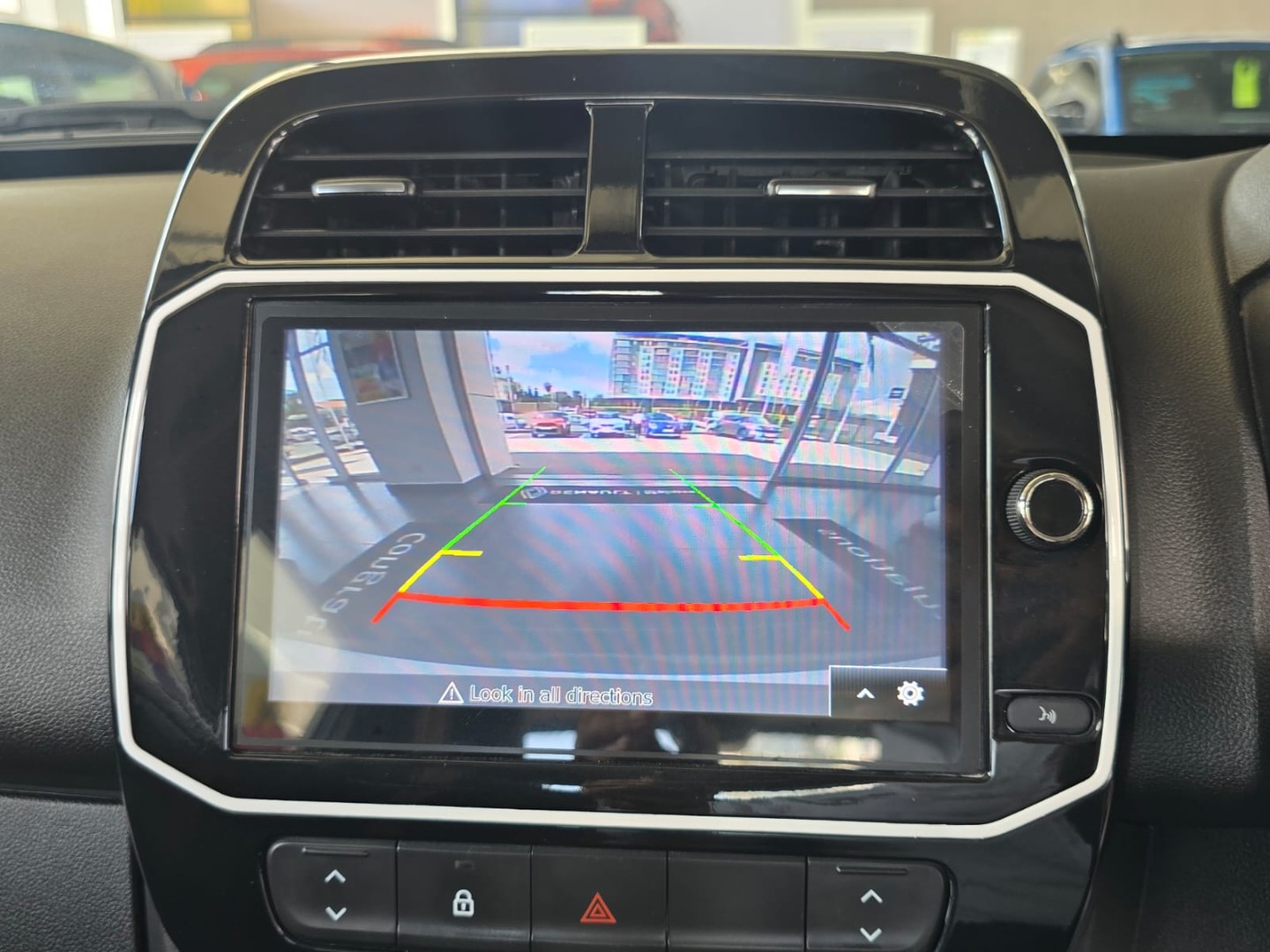 fcbb0ddf-617a-48c6-aeff-74543125e323