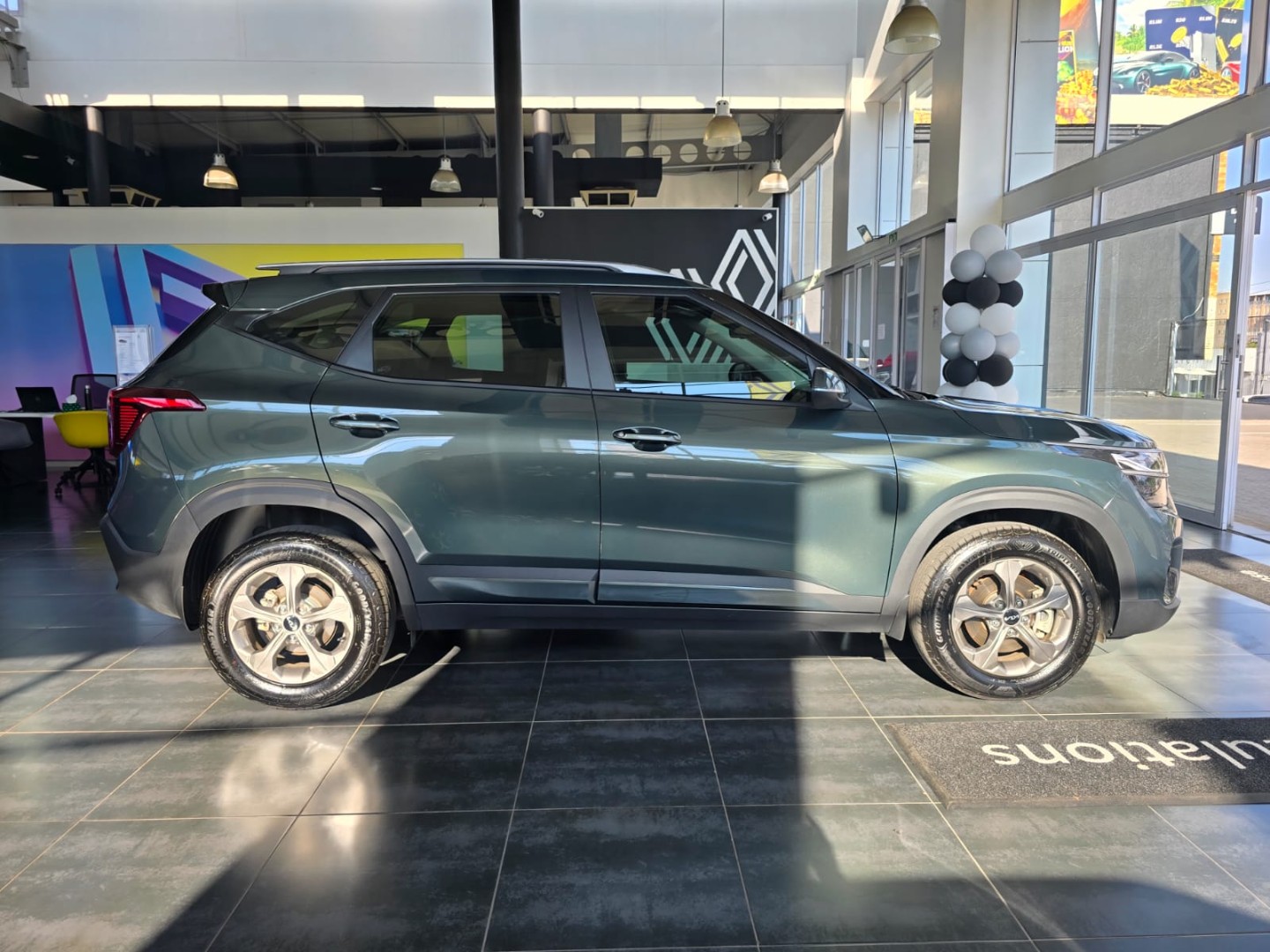 33bc526b-97b3-484b-93c1-da3ced2d6cc8