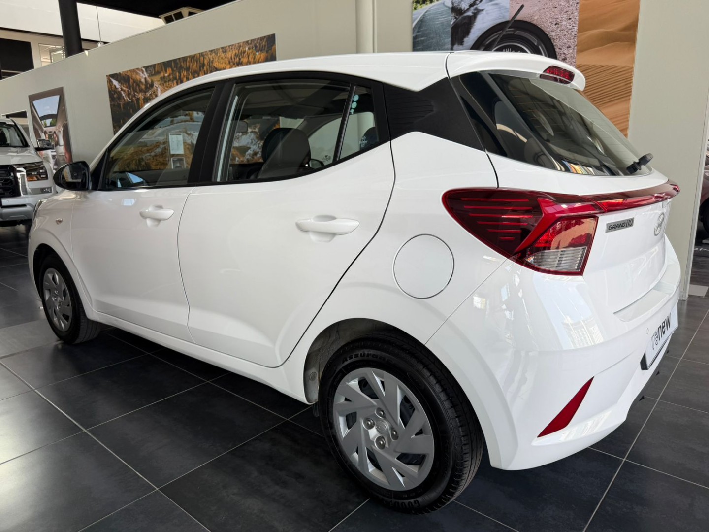 b9a031f9-1ea7-4348-bb66-8035a704f4cd