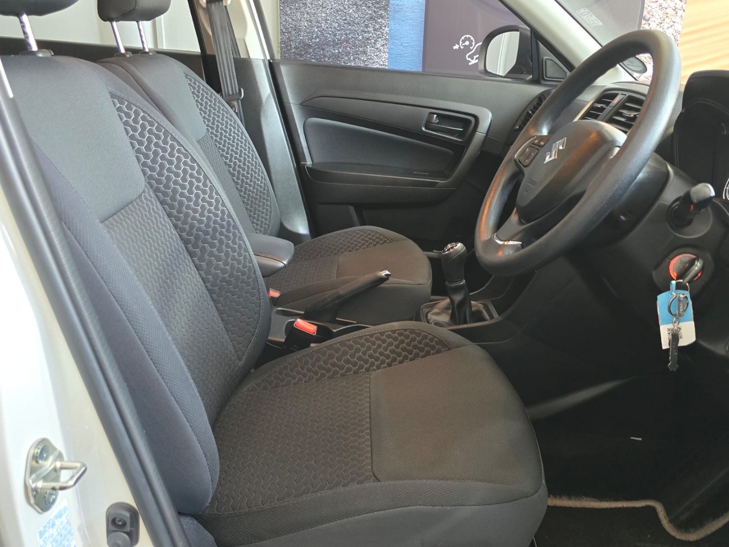 db14a54d-1d06-4bbe-836d-4e1185a60fbd