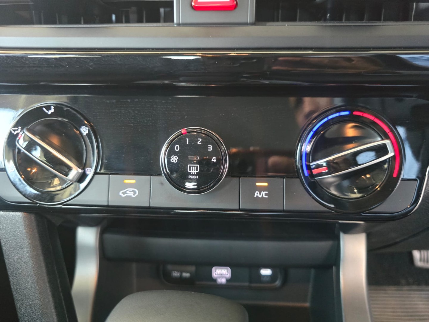 fe81b517-7701-40e8-b92a-c1ca6e59a173