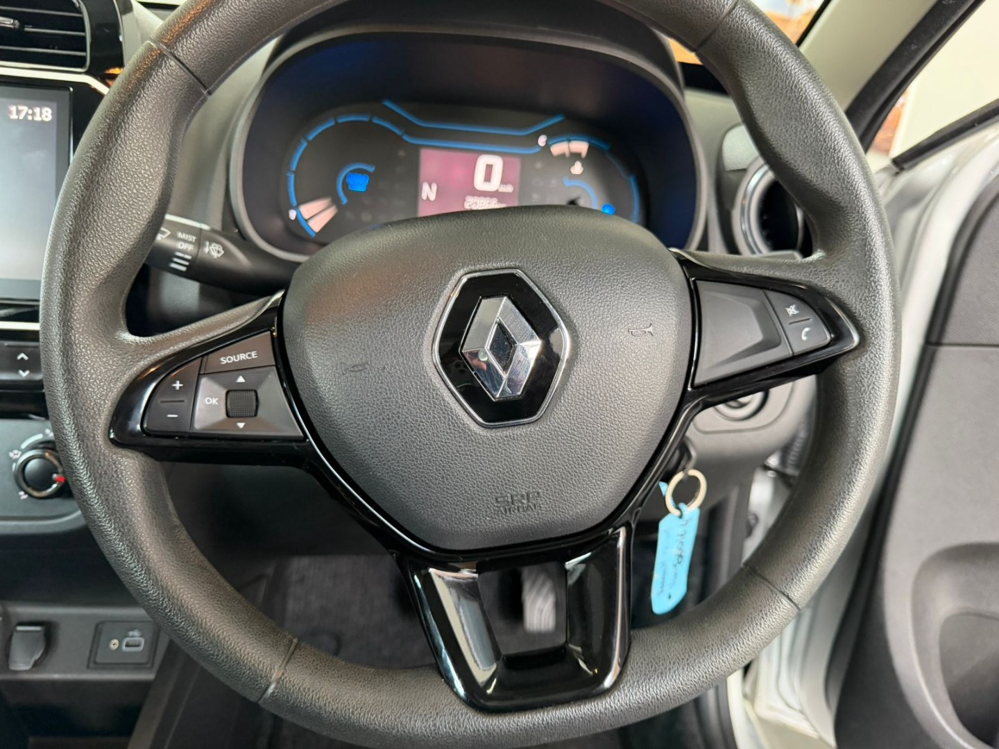 54dbdadf-a925-45dc-8efc-f8df8100f8de