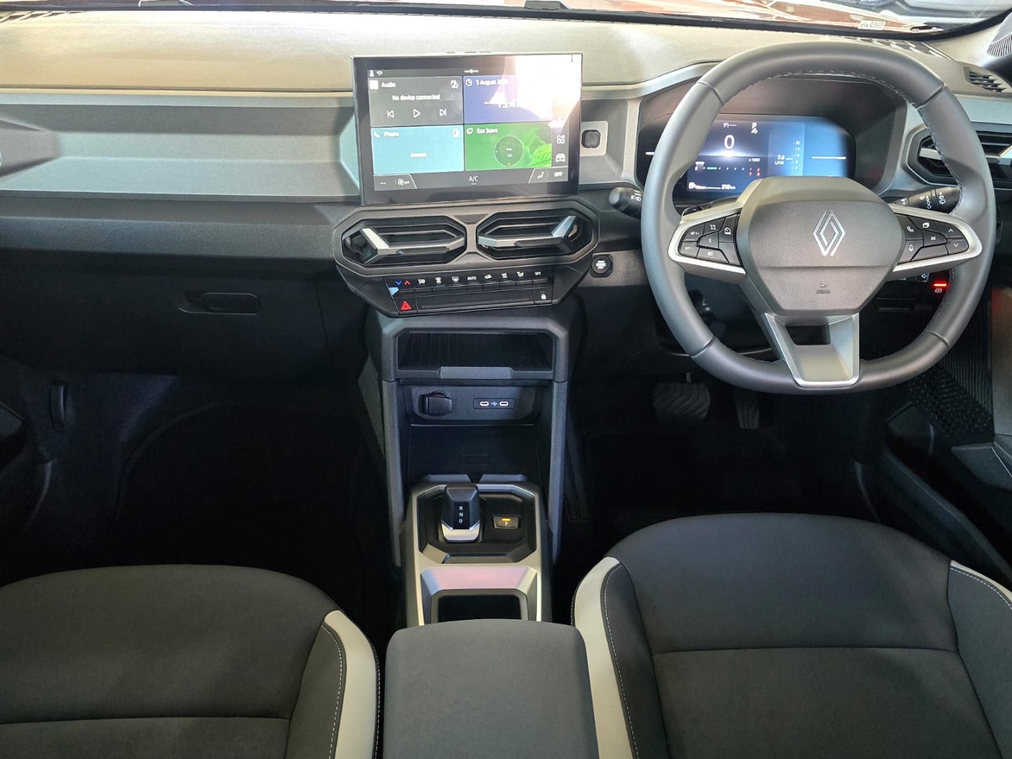 6f393925-f8f3-4453-a399-004c0d6c8695