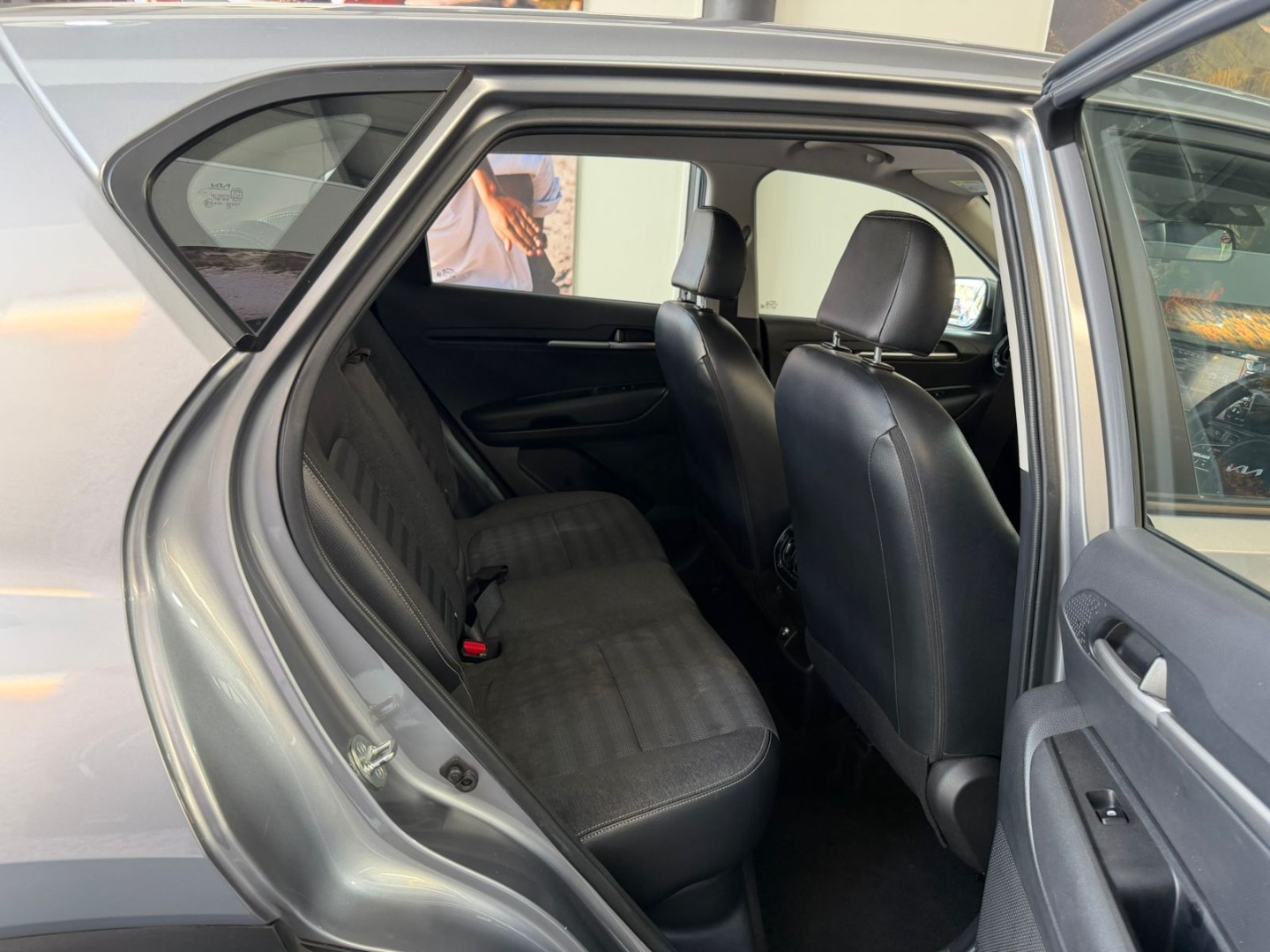 81623151-b4d0-4b2d-b266-2e5bb6bb7b47