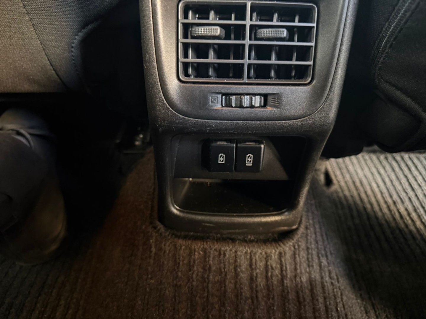 9dfc1657-8849-4652-910c-21e989a8e38f