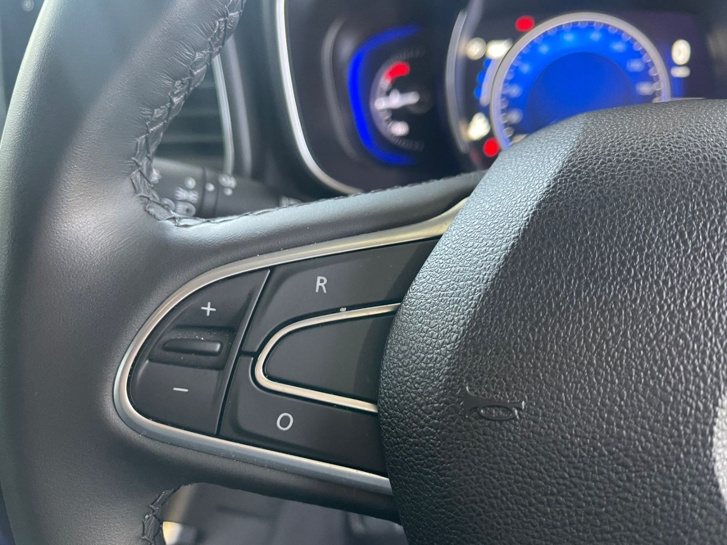 ae6fe253-b926-4f26-853e-daf5e06c2f4f