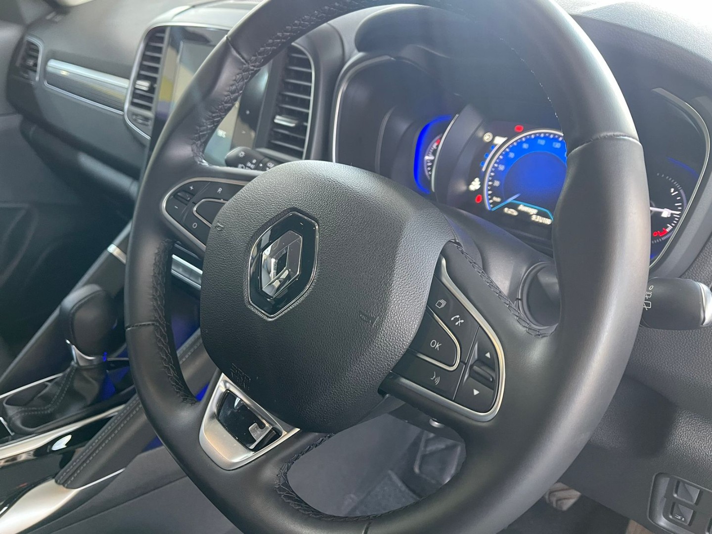 c16cf703-2be6-48fe-9482-812af264f398