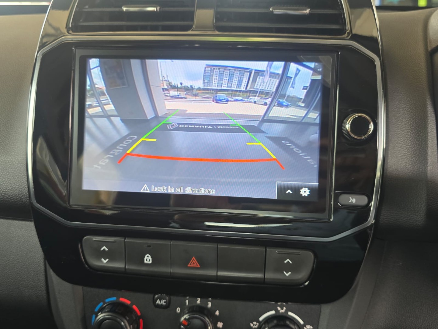 e51aa604-6cfd-4587-98cf-9c1929a92536