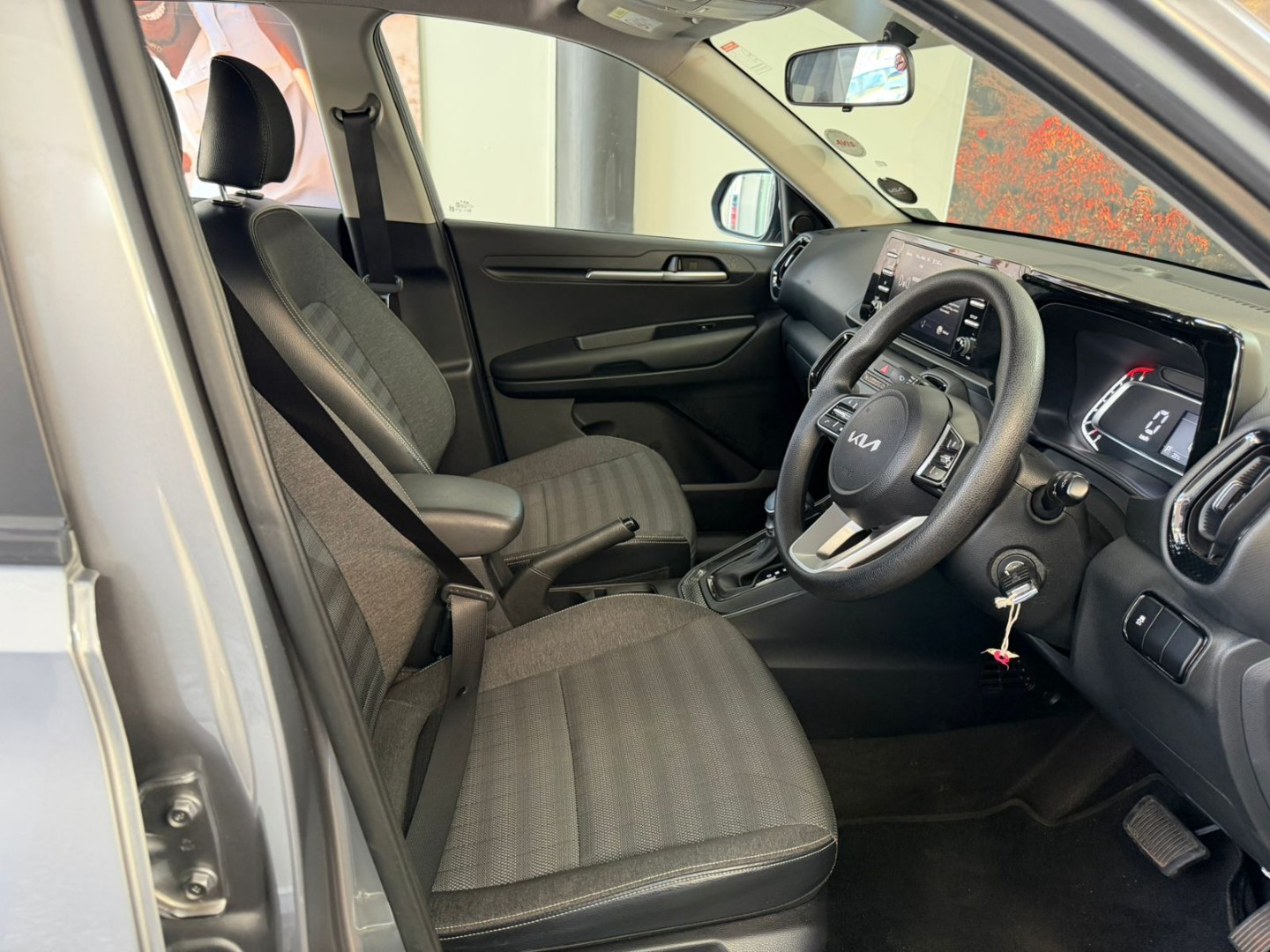 f53a7f03-71a2-48a8-a165-ee77b7ecc9c4